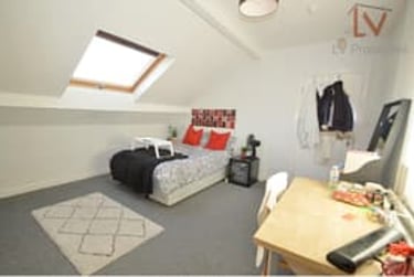 4 bed flat, Cardigan Road, Headingley, Leeds, LS63AG - Image 4