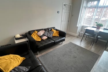 4 bed house, Woodside Place, Burley, Leeds, LS42QU - Image 5