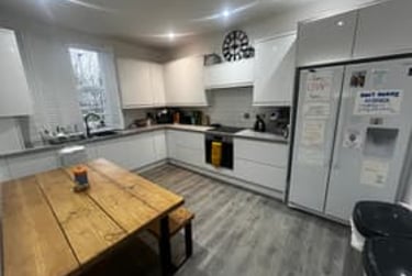 6 bed house, Cliff Mount, Woodhouse, Leeds, LS62HP - Image 5