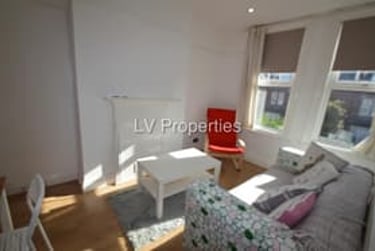 3 bed house, Ash Road, Kirkstall, Leeds, LS63HD - Image 5