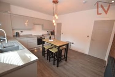 4 bed house, Hartley Avenue, Woodhouse, Leeds, LS62LW - Image 6