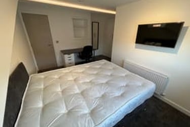 4 bed house, Burchett Terrace, Woodhouse, Leeds, LS62LR - Image 7