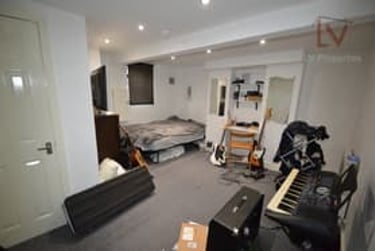 7 bed house, Hartley Avenue, Woodhouse, Leeds, LS62LW - Image 6