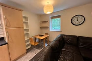 2 bed flat, Cornmill View, West park, Leeds, LS185NG - Image 7