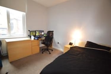 6 bed house, Burchett Terrace, Woodhouse, Leeds, LS62LR - Image 7