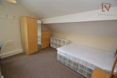 5 bed flat, Cardigan Road, Hyde Park, Leeds, LS61LU - Image 7