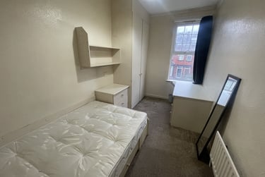 9 bed house, Estcourt Terrace, Headingley, Leeds, LS63EX - Image 7