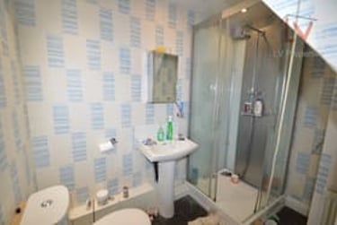 3 bed house, School View, Hyde Park, Leeds, LS61EN - Image 7