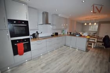 8 bed house, Midland Road, Hyde Park, Leeds, LS61BQ - Image 7