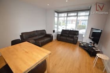 4 bed house, Estcourt Avenue, Headingley, Leeds, LS63ET - Image 7