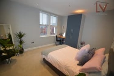 6 bed house, Hartley Crescent, Woodhouse, Leeds, LS62LL - Image 8