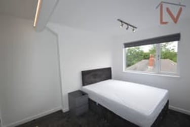 4 bed house, Hartley Avenue, Woodhouse, Leeds, LS62LW - Image 8