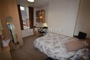 3 bed flat, Winston Gardens, Headingley, Leeds, LS63LA - Image 8