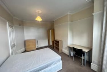 1 bed house, Cardigan Road, Hyde Park, Leeds, LS61LU - Image 8