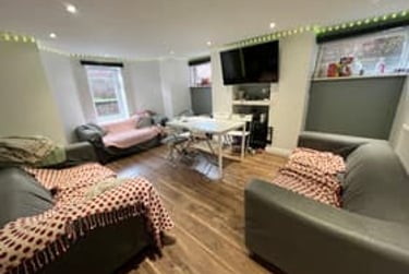 9 bed house, Estcourt Avenue, Headingley, Leeds, LS63ES - Image 8