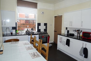 5 bed house, Cliff Mount, Woodhouse, Leeds, LS62HP - Image 9