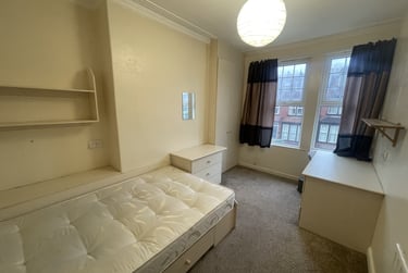 9 bed house, Estcourt Terrace, Headingley, Leeds, LS63EX - Image 9