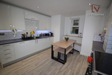 6 bed house, Hartley Avenue, Woodhouse, Leeds, LS62LP - Image 9