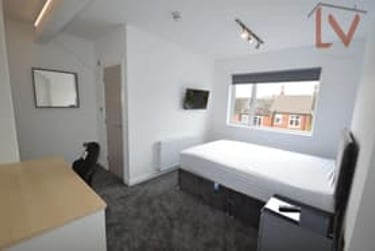 4 bed house, Hartley Avenue, Woodhouse, Leeds, LS62LW - Image 9