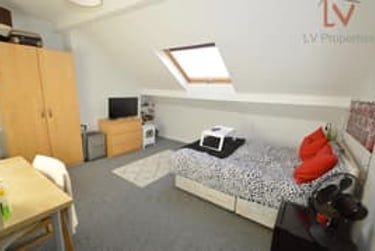 4 bed flat, Cardigan Road, Headingley, Leeds, LS63AG - Image 9