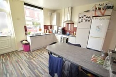 4 bed house, Grimthorpe Place, Headingley, Leeds, LS63JT - Image 10