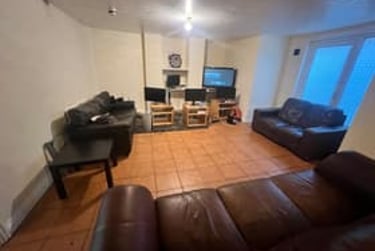 7 bed house, Headingley Avenue, Headingley, Leeds, LS63ER - Image 9