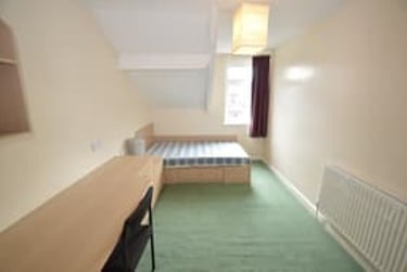 4 bed flat, Estcourt Avenue, Headingley, Leeds, LS63ES - Image 10