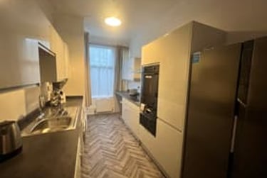 6 bed house, Kirkstall Lane, Headingley, Leeds, LS63EJ - Image 10