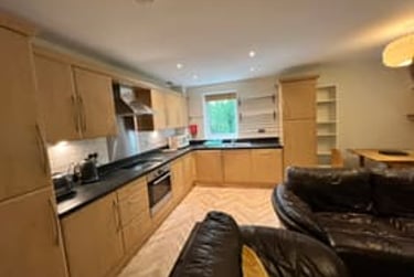 2 bed flat, Cornmill View, West park, Leeds, LS185NG - Image 10