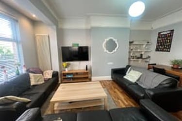 8 bed house, Estcourt Terrace, Headingley, Leeds, LS63EX - Image 10