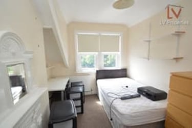 5 bed flat, Cardigan Road, Hyde Park, Leeds, LS61LU - Image 10