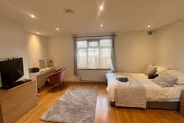 4 bed house, Estcourt Avenue, Headingley, Leeds, LS63ET - Image 10