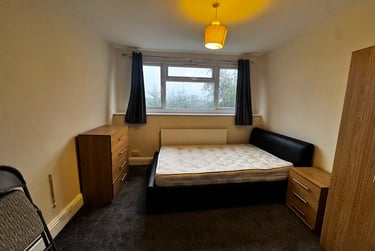 7 bed house, Saint Michaels Lane, Headingley, Leeds, LS63BR - Image 1