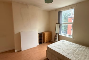 4 bed house, Welton Grove, Hyde Park, Leeds, LS61ES - Image 4