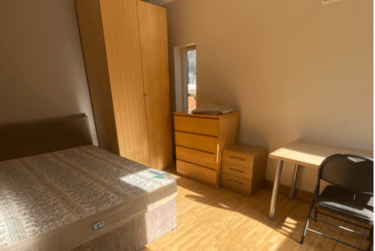 6 bed house, Walmsley Road, Burley, Leeds, LS61NG - Image 3