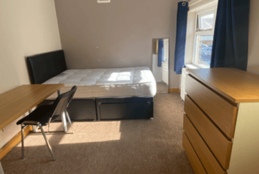 6 bed house, Walmsley Road, Burley, Leeds, LS61NG - Image 4