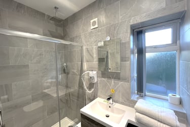 10 bed house, Queens Crescent, St Sidwells, Exeter, EX46AY - Image 6