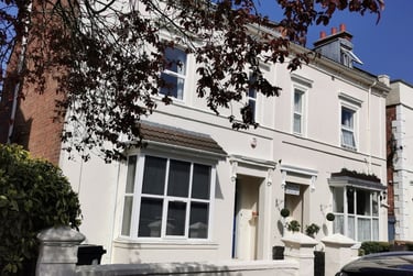 1 bed studio, Russell Terrace, City Centre, Leamington Spa, CV311EZ - Image 1