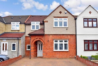 4 bed house, Beech Street, Hornchurch, London, RM77LA - Image 10