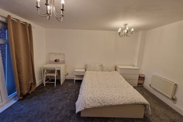 4 bed house, Wraysbury Drive, Yiewsley, London, UB77FL - Image 1