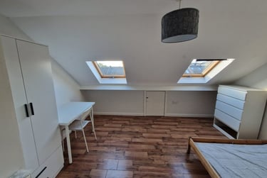 6 bed house, Clinton Road, Harringay, London, N155BH - Image 2