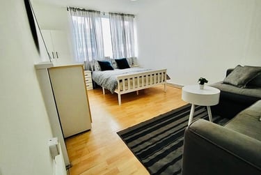 4 bed flat, Poplar High Street, Poplar, London, E140AW - Image 1