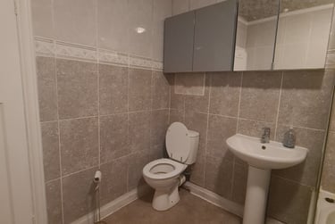 3 bed house, Maple Grove, Grange Garth, York, YO104EJ - Image 8