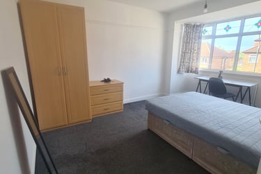 3 bed house, Maple Grove, Grange Garth, York, YO104EJ - Image 11