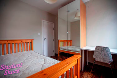 9 bed house, Ladybarn Lane, Fallowfield, Manchester, M146NG - Image 3