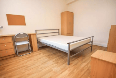 6 bed house, Wallisdown Road, Talbot village, Poole, BH125BT - Image 10