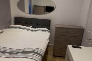 14 bed house, Charleville Road, West Kensington, London, W149JL - Image 1