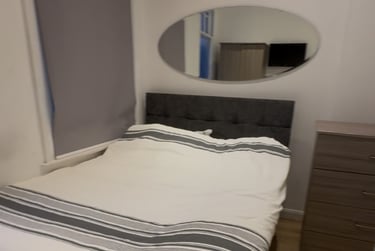 14 bed house, Charleville Road, West Kensington, London, W149JL - Image 2