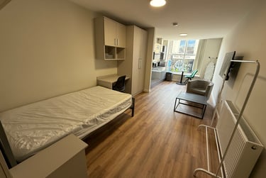 1 bed studio, Moor Lane, City Centre, Lancaster, LA11BQ - Image 1