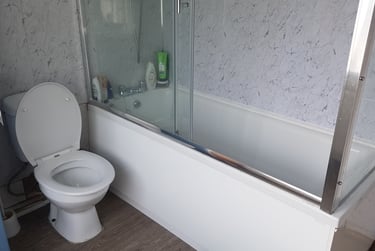 2 bed flat, Redclyffe Avenue, Victoria Park, Manchester, M145RG - Image 3